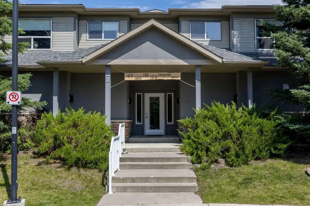 192 Crawford Drive Cochrane AB T4C 2G8