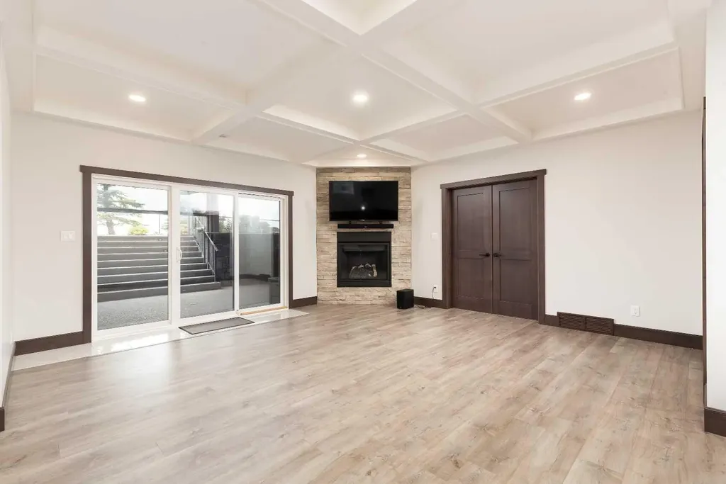 328 Stonecrest Place W Lethbridge AB T1J 6W3