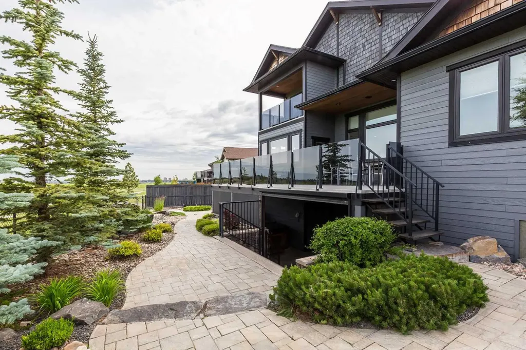 328 Stonecrest Place W Lethbridge AB T1J 6W3