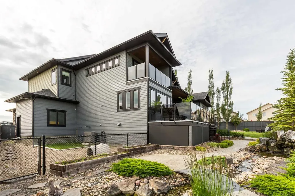 328 Stonecrest Place W Lethbridge AB T1J 6W3