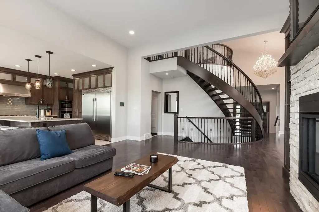 328 Stonecrest Place W Lethbridge AB T1J 6W3