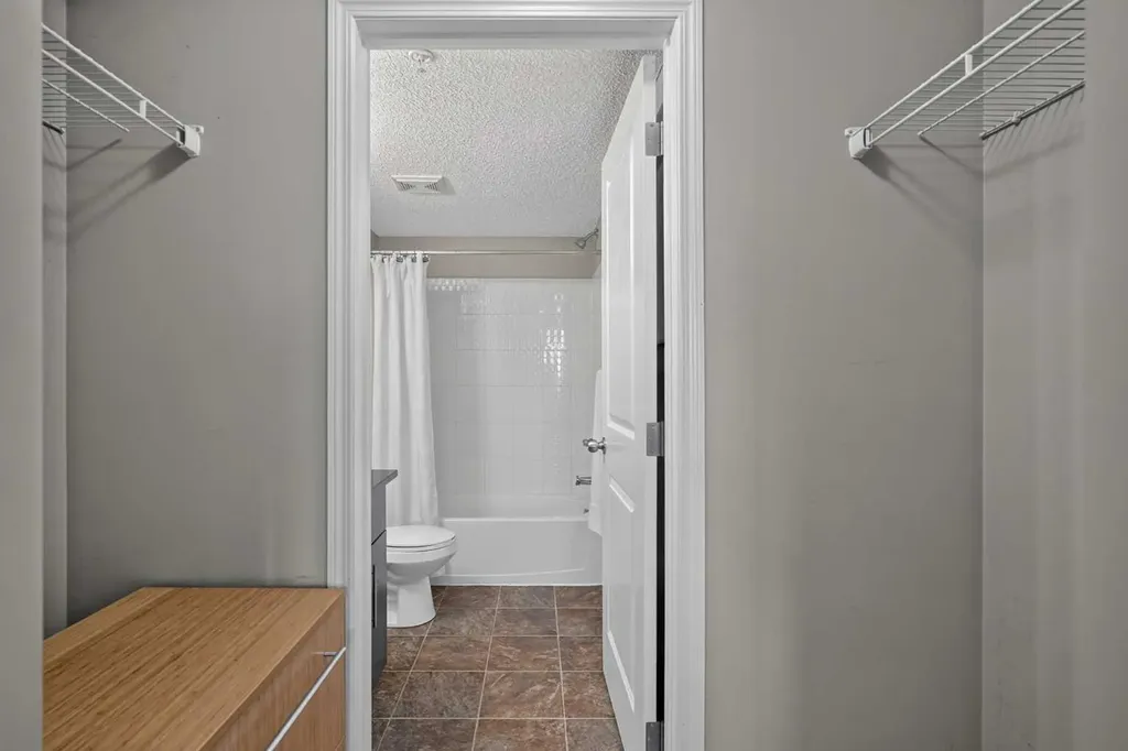 5 Saddlestone Way NE Calgary AB T3J 0S2