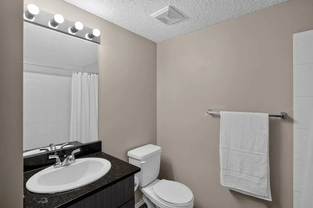 5 Saddlestone Way NE Calgary AB T3J 0S2