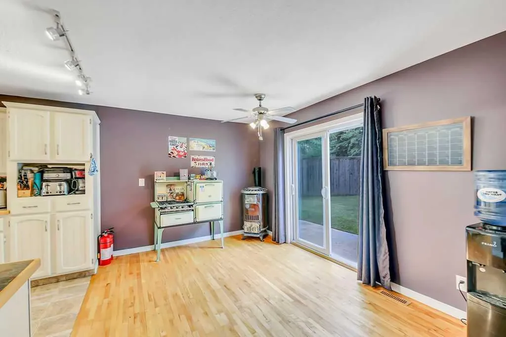 39026 Range Road 275 Rural Red Deer County AB T4S 2A9