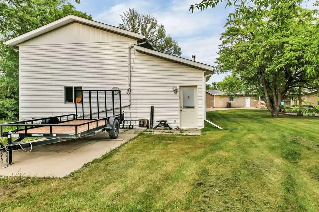 39026 Range Road 275 Rural Red Deer County AB T4S 2A9