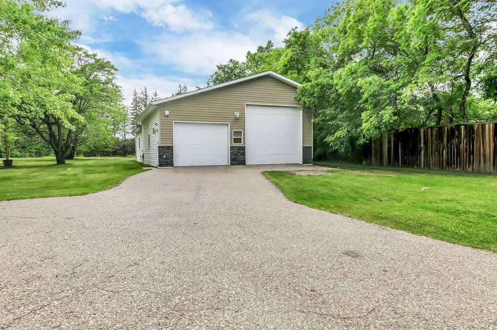 39026 Range Road 275 Rural Red Deer County AB T4S 2A9