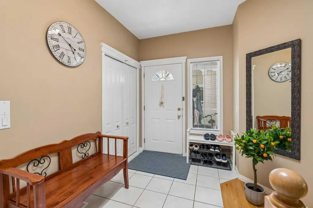 120 Scimitar Heath NW Calgary AB T3L 2E1