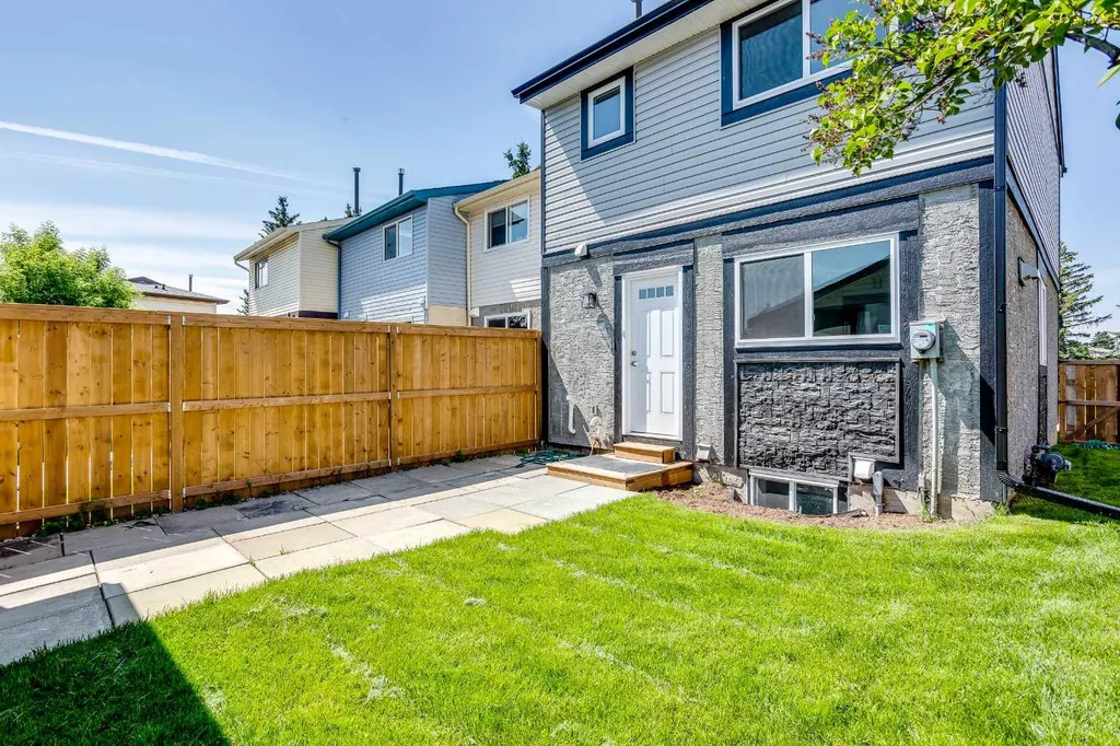 68 Abergale Way NE Calgary AB T2A 6H7
