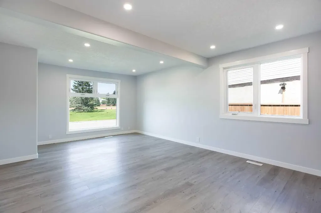 68 Abergale Way NE Calgary AB T2A 6H7