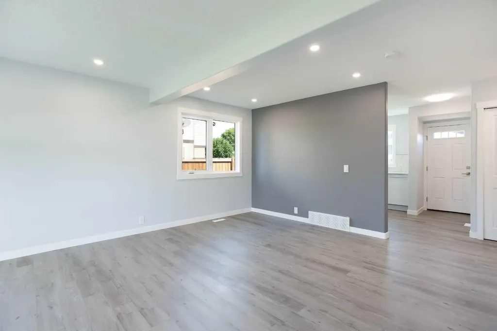 68 Abergale Way NE Calgary AB T2A 6H7