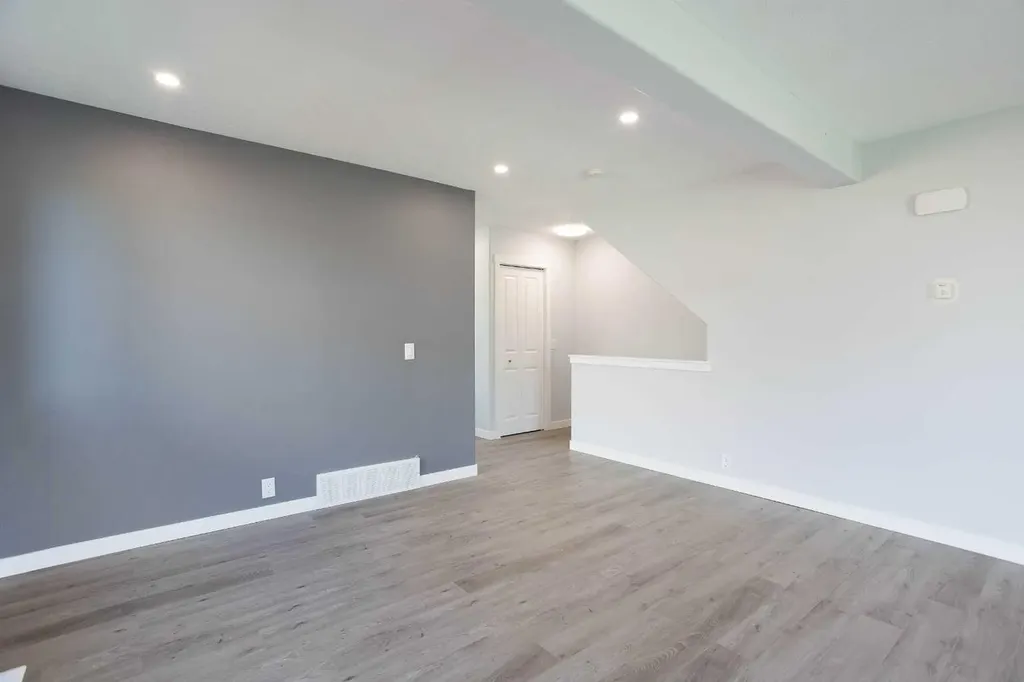 68 Abergale Way NE Calgary AB T2A 6H7