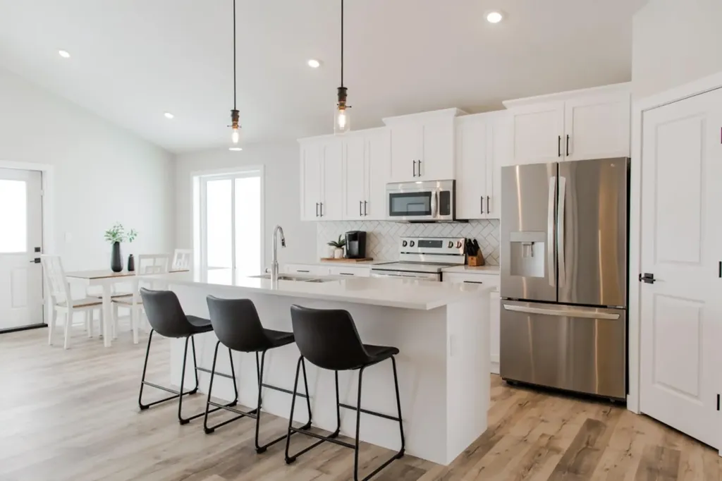 11416 95 Street Clairmont AB T8X 0w9