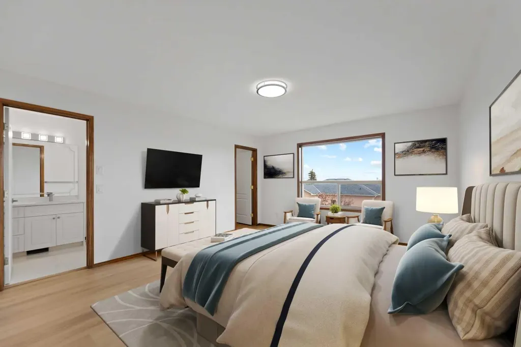 410 Long Beach Landing Chestermere AB T1X 1E6