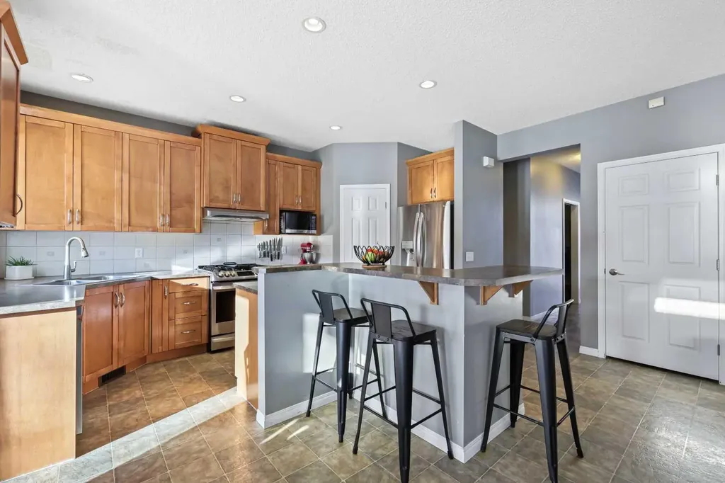 716 Boulder Creek Drive SE Langdon AB T0J 1X3