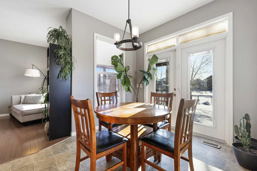 716 Boulder Creek Drive SE Langdon AB T0J 1X3