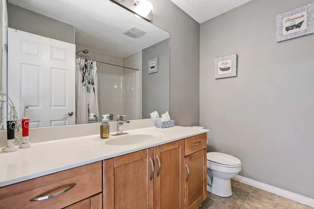716 Boulder Creek Drive SE Langdon AB T0J 1X3