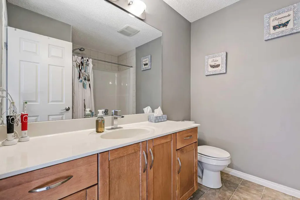 716 Boulder Creek Drive SE Langdon AB T0J 1X3
