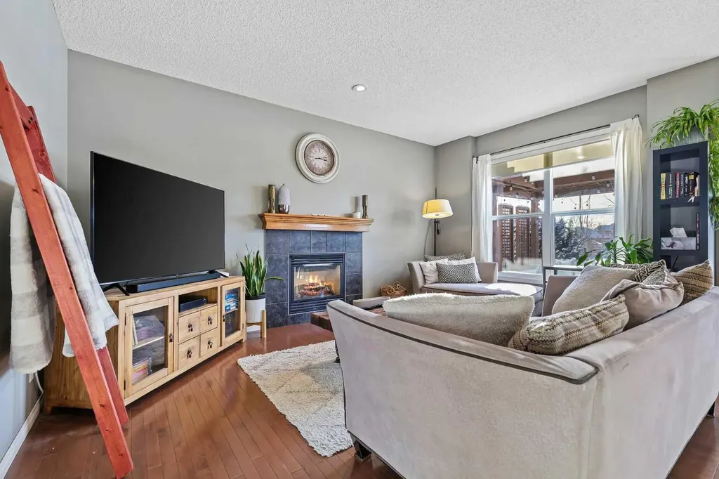 716 Boulder Creek Drive SE Langdon AB T0J 1X3