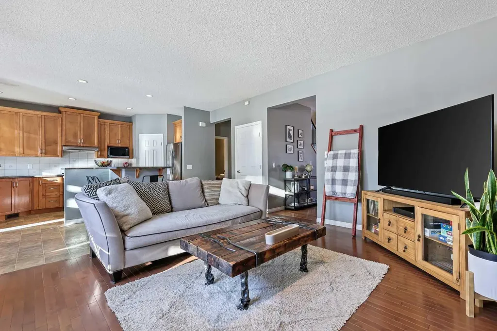 716 Boulder Creek Drive SE Langdon AB T0J 1X3