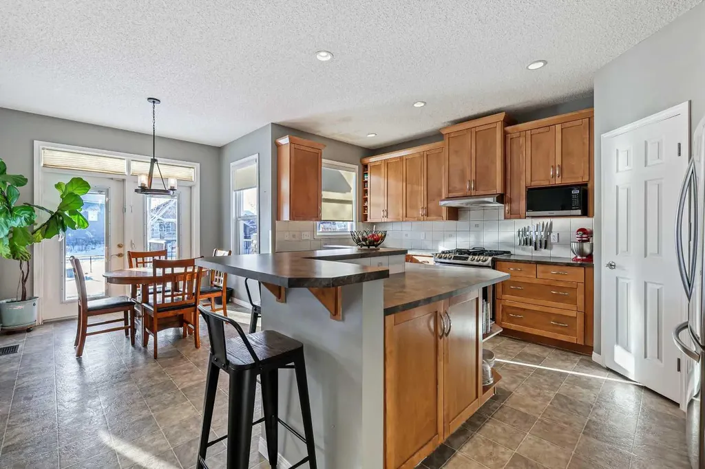 716 Boulder Creek Drive SE Langdon AB T0J 1X3