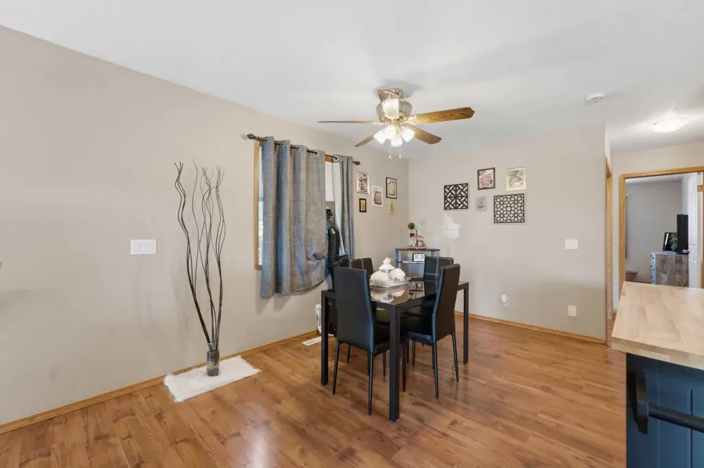 5C Crystal Ridge Cove Strathmore AB T1P 1R6