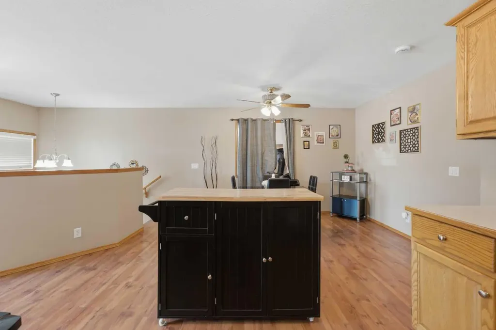 5C Crystal Ridge Cove Strathmore AB T1P 1R6