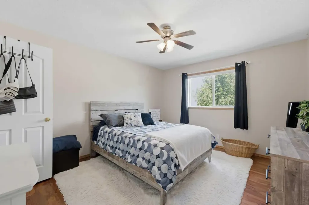 5C Crystal Ridge Cove Strathmore AB T1P 1R6