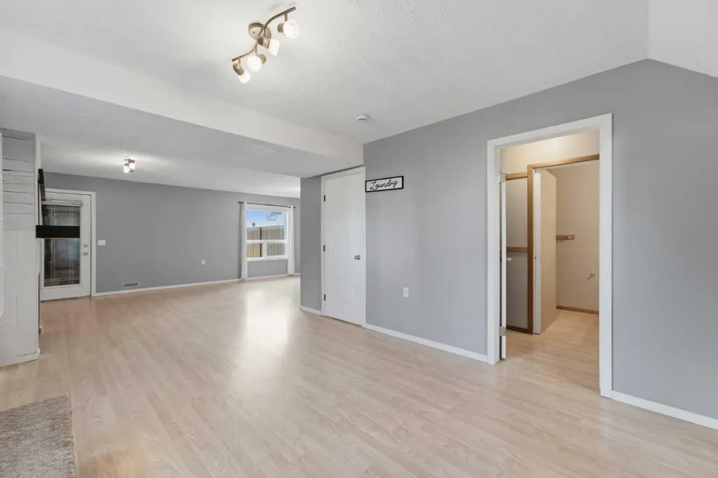 5C Crystal Ridge Cove Strathmore AB T1P 1R6