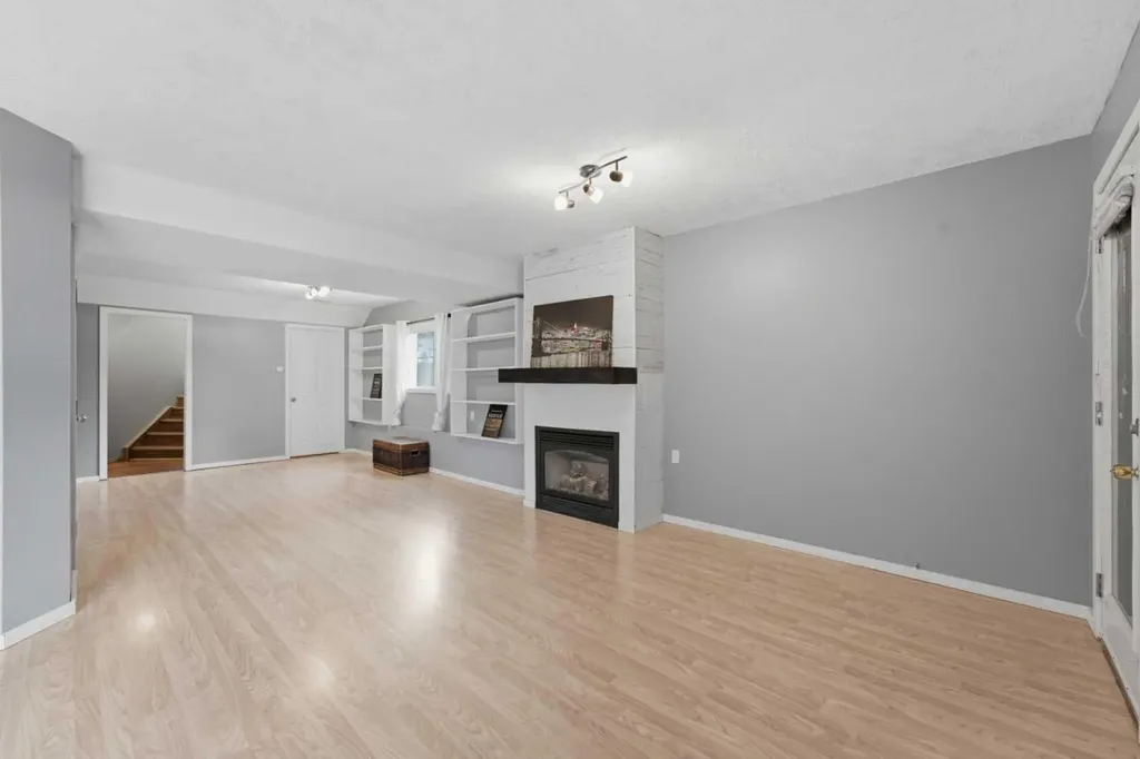 5C Crystal Ridge Cove Strathmore AB T1P 1R6