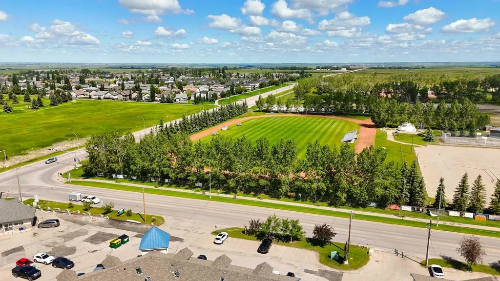 5C Crystal Ridge Cove Strathmore AB T1P 1R6