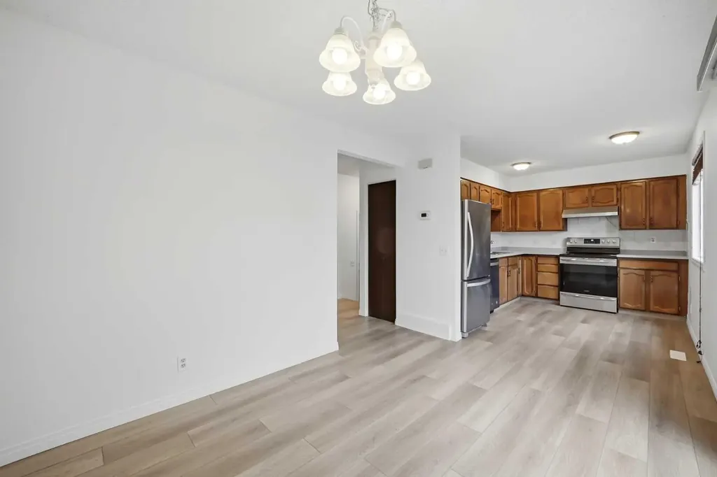5608 Rundlehorn Drive NE Calgary AB T1Y3J2