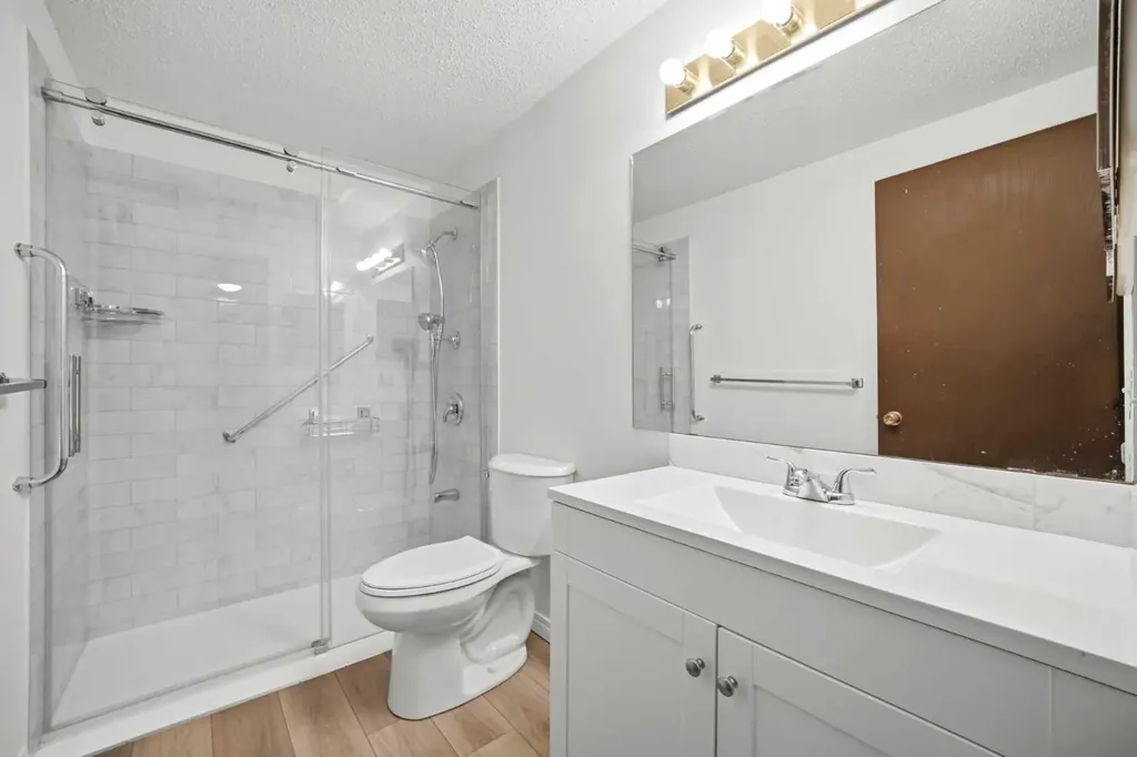 5608 Rundlehorn Drive NE Calgary AB T1Y3J2