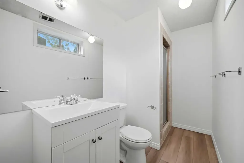5608 Rundlehorn Drive NE Calgary AB T1Y3J2