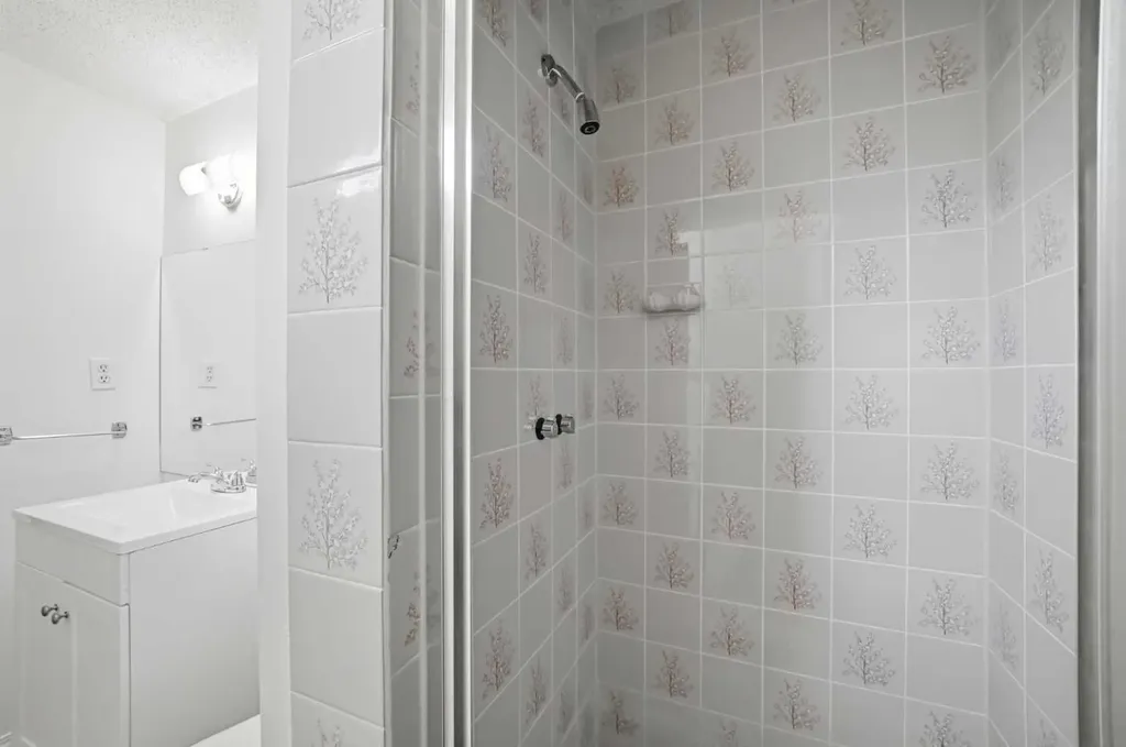 5608 Rundlehorn Drive NE Calgary AB T1Y3J2