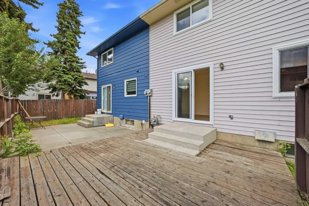 5608 Rundlehorn Drive NE Calgary AB T1Y3J2