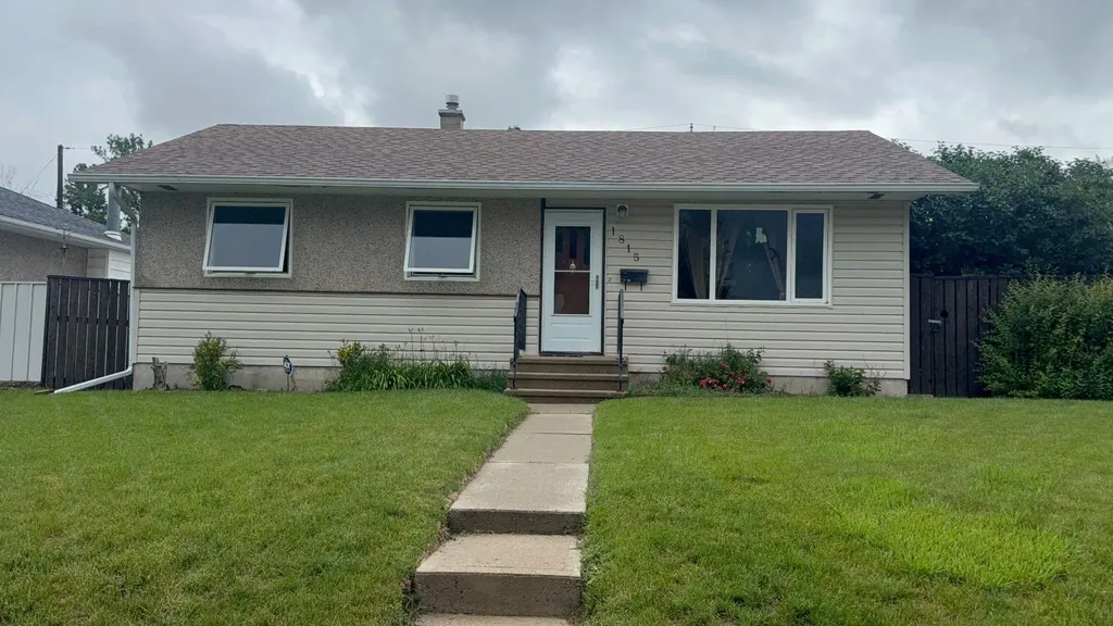1815 19 Avenue S Lethbridge AB T1K 1E2