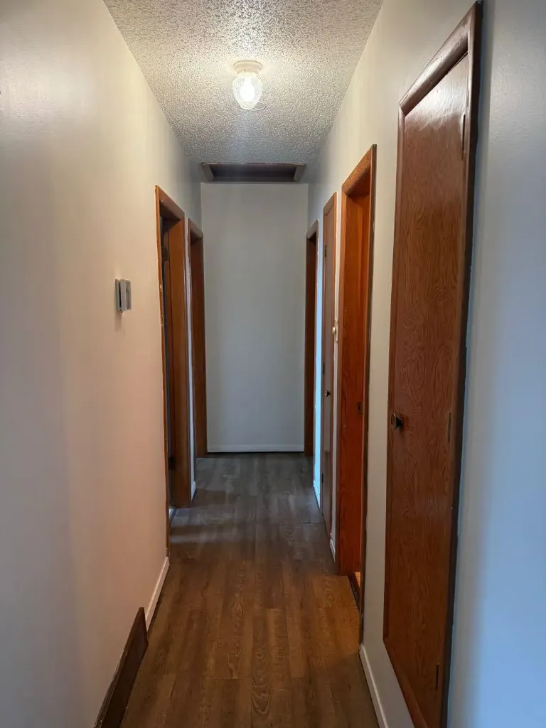 1815 19 Avenue S Lethbridge AB T1K 1E2