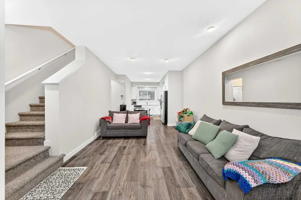 112 Carrington Boulevard NW Calgary AB T3P 1K8