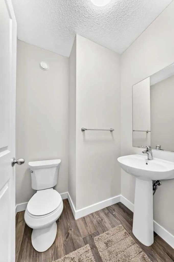 112 Carrington Boulevard NW Calgary AB T3P 1K8