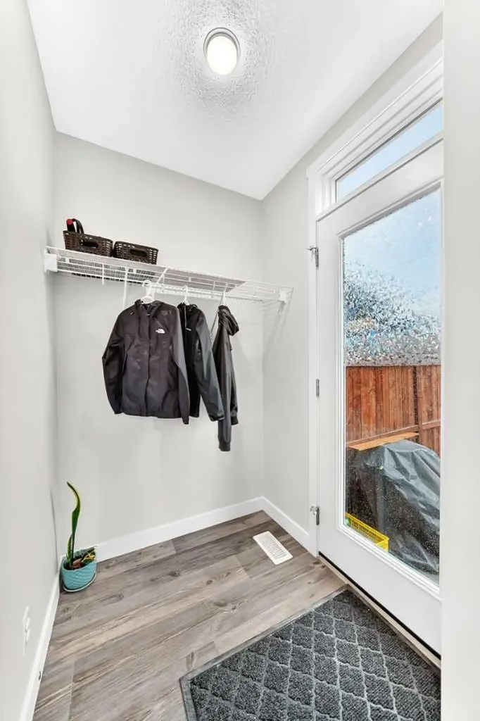 112 Carrington Boulevard NW Calgary AB T3P 1K8