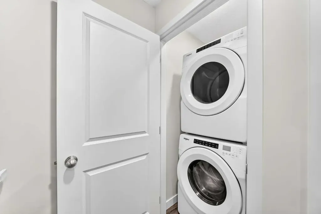 112 Carrington Boulevard NW Calgary AB T3P 1K8