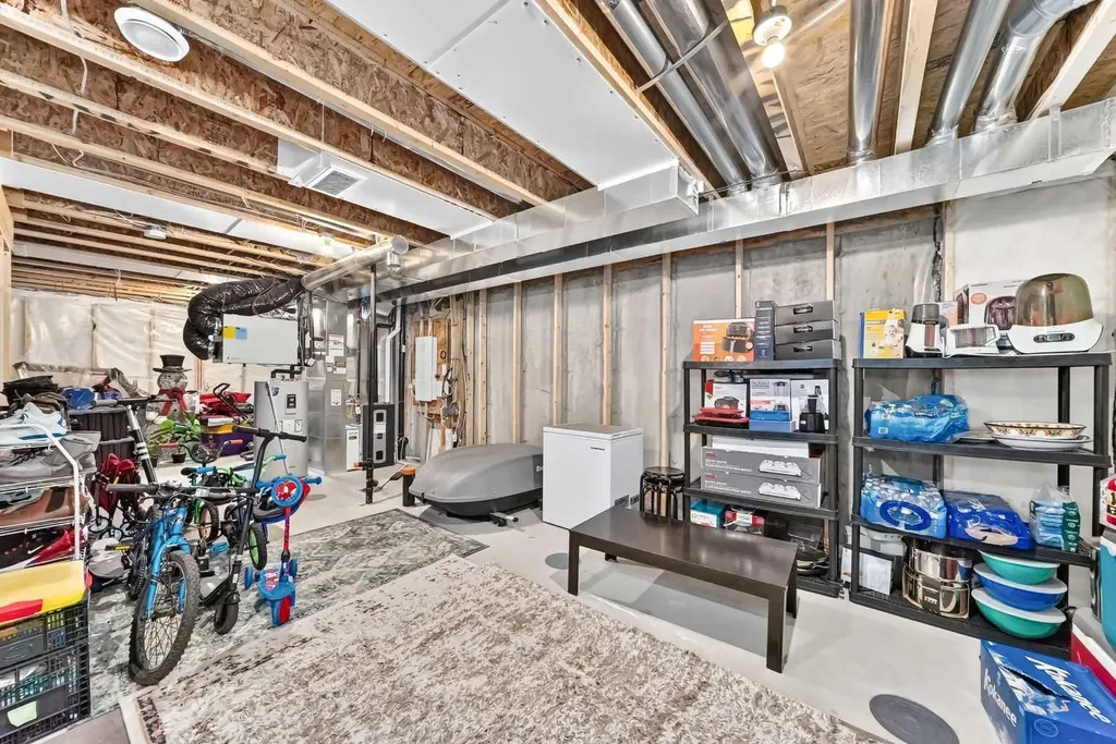 112 Carrington Boulevard NW Calgary AB T3P 1K8