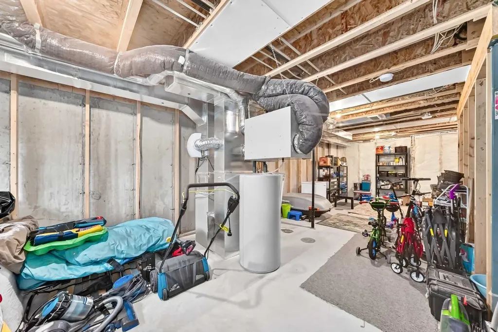 112 Carrington Boulevard NW Calgary AB T3P 1K8