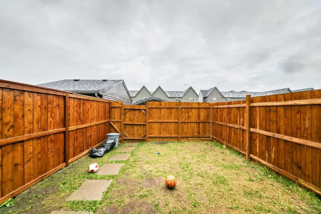 112 Carrington Boulevard NW Calgary AB T3P 1K8