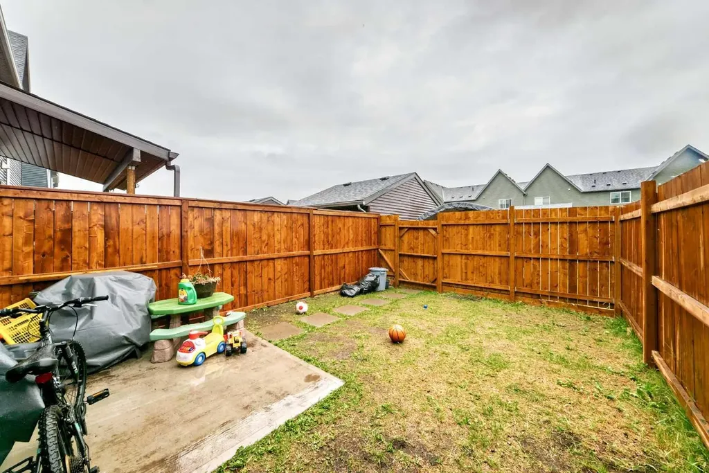 112 Carrington Boulevard NW Calgary AB T3P 1K8