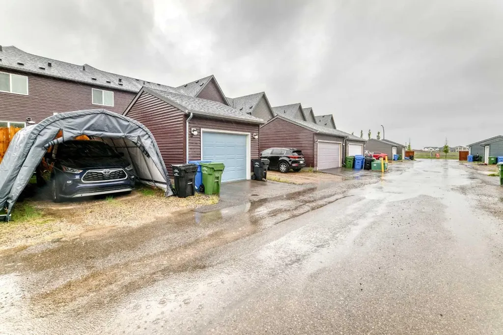 112 Carrington Boulevard NW Calgary AB T3P 1K8