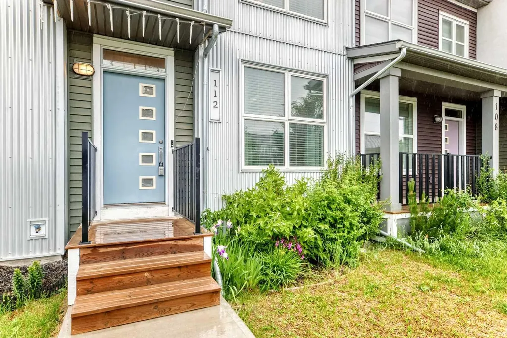 112 Carrington Boulevard NW Calgary AB T3P 1K8
