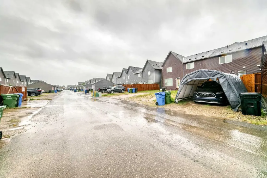 112 Carrington Boulevard NW Calgary AB T3P 1K8