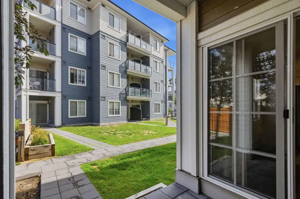 298 Sage Meadows Park NW Calgary AB T3P 1P5