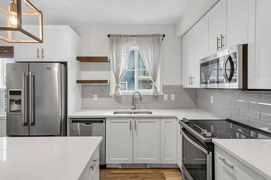 298 Sage Meadows Park NW Calgary AB T3P 1P5
